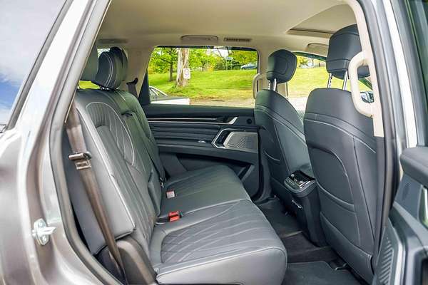 2025 LDV D90 Executive SV9A