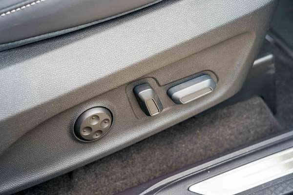 2025 LDV D90 Executive SV9A