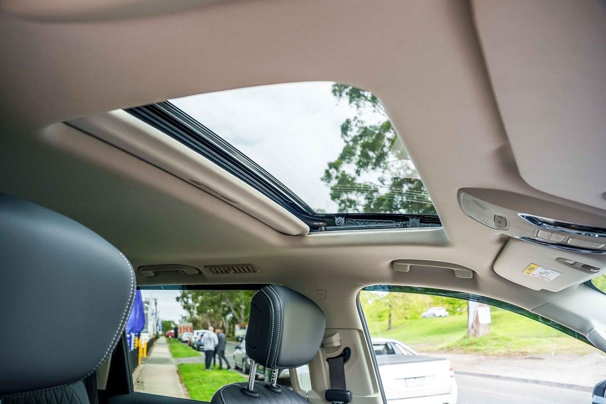 2025 LDV D90 Executive SV9A