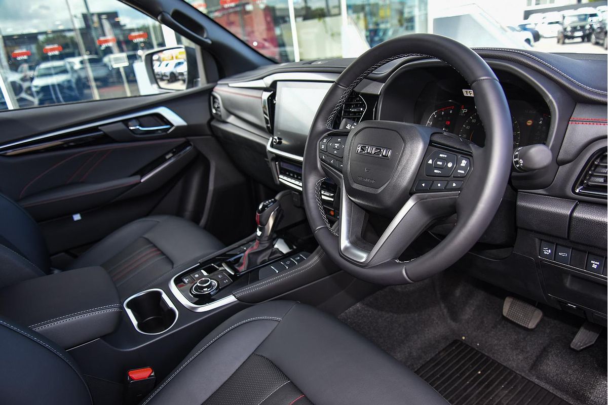 2025 Isuzu MU-X