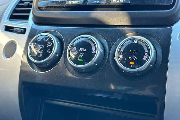 2013 Mitsubishi Challenger LS PC