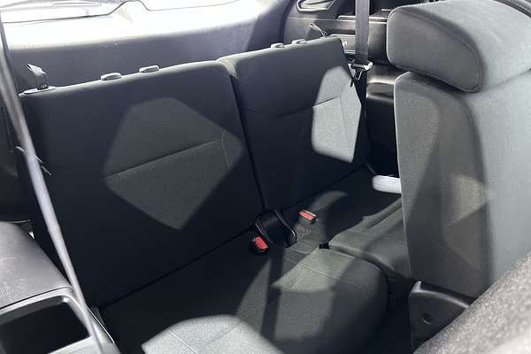 2023 Mitsubishi Outlander LS Black Edition ZM