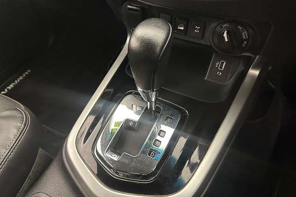 2020 Nissan Navara ST-X D23 Series 4 4X4