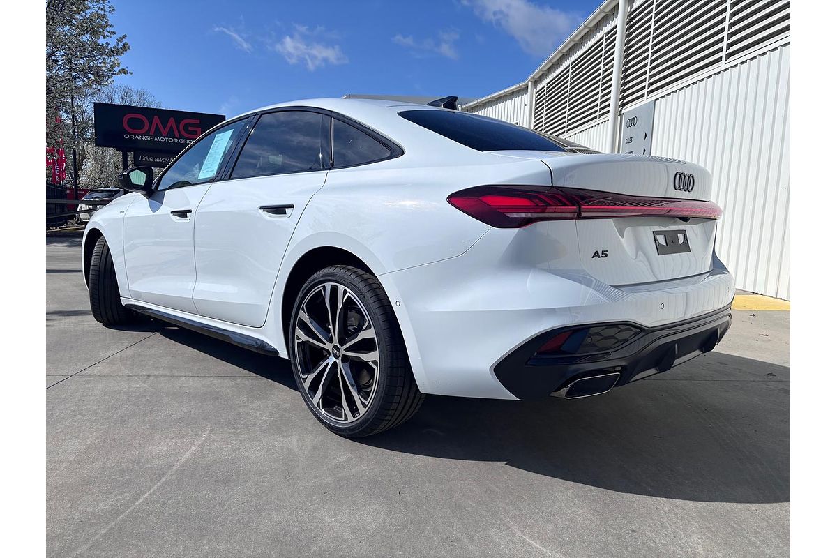 2025 Audi A5 TFSI 150kW S line B10