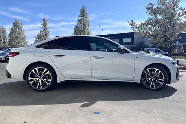 2025 Audi A5 TFSI 150kW S line B10