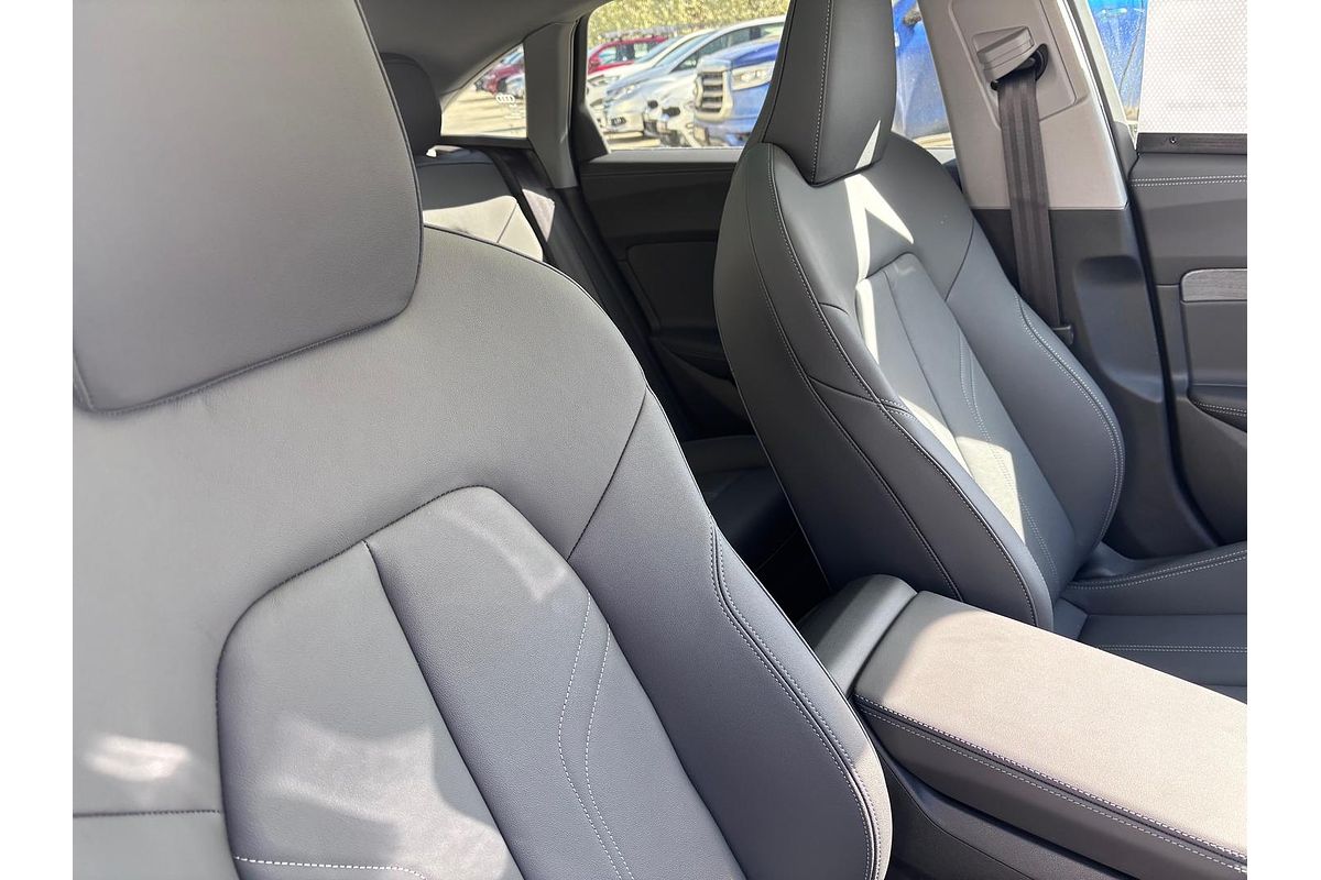 2025 Audi A5 TFSI 150kW S line B10