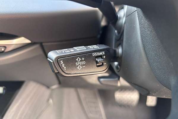 2025 Audi A5 TFSI 150kW S line B10