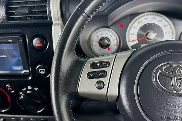 2016 Toyota FJ Cruiser GSJ15R