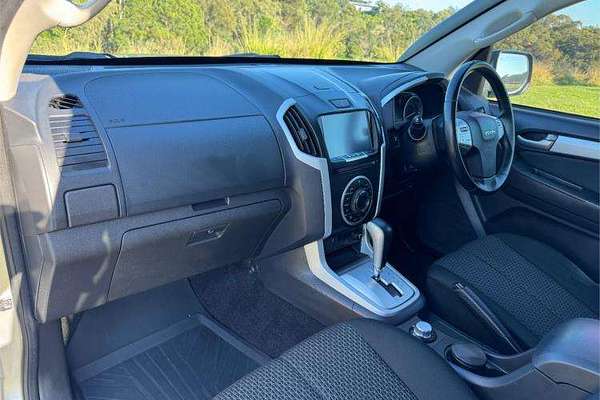 2016 Isuzu MU-X LS-U