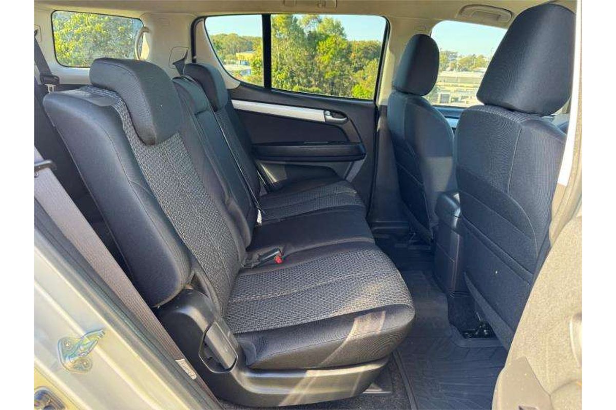 2016 Isuzu MU-X LS-U