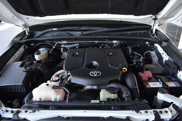 2019 Toyota Hilux Workmate GUN125R 4X4