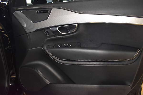 2020 Volvo XC90 T6 R-Design