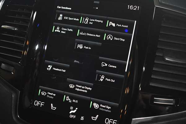 2020 Volvo XC90 T6 R-Design