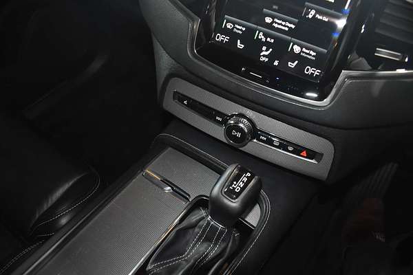 2020 Volvo XC90 T6 R-Design