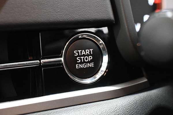 2023 Mitsubishi Outlander LS ZM