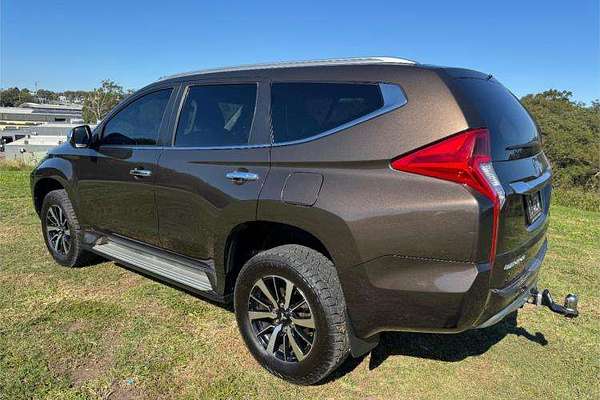 2016 Mitsubishi Pajero GLS NX