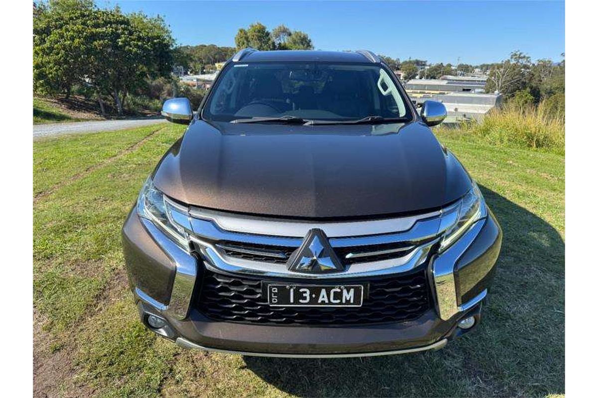 2016 Mitsubishi Pajero GLS NX