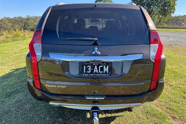 2016 Mitsubishi Pajero GLS NX