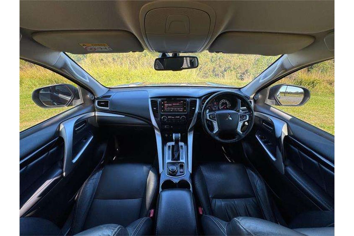 2016 Mitsubishi Pajero GLS NX