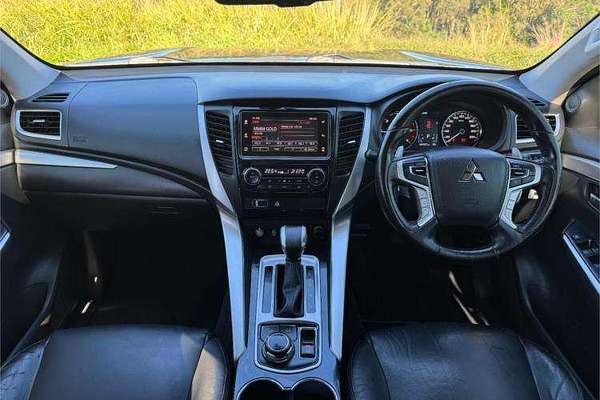 2016 Mitsubishi Pajero GLS NX