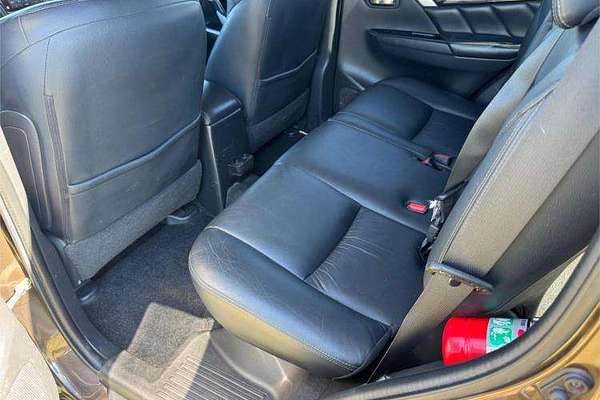 2016 Mitsubishi Pajero GLS NX