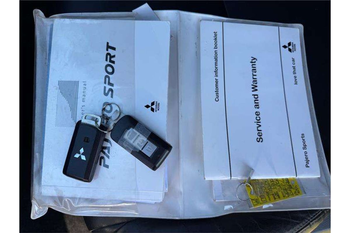 2016 Mitsubishi Pajero GLS NX
