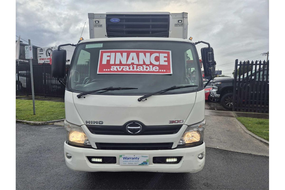 2012 Hino 300