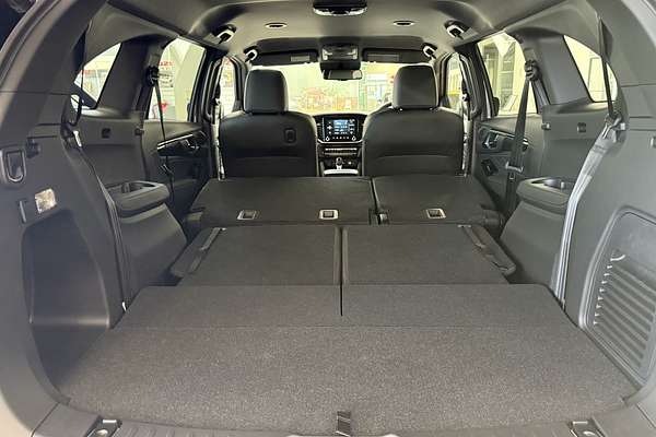 2025 Isuzu MU-X LS-T