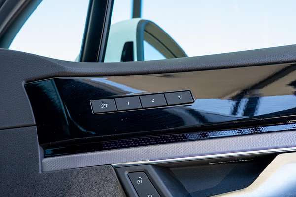 2022 Volkswagen Touareg 210TDI R-Line CR