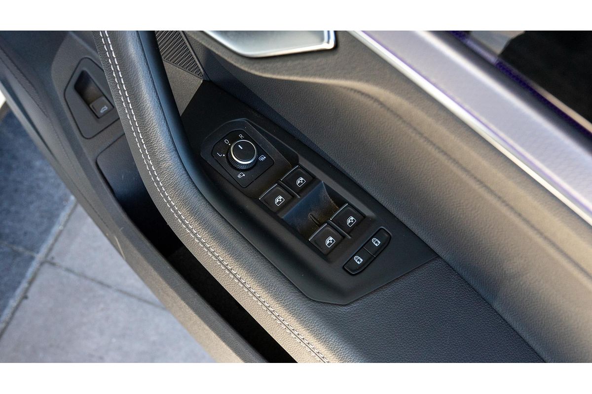 2022 Volkswagen Touareg 210TDI R-Line CR