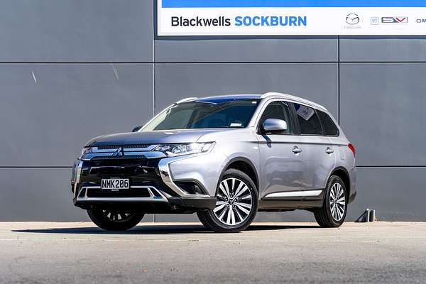 2021 Mitsubishi Outlander Ls 2.4P/Cvt