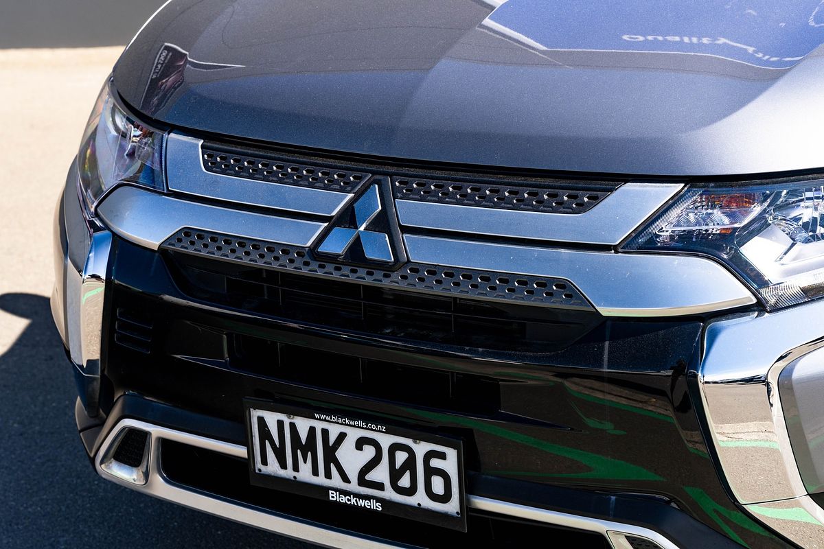2021 Mitsubishi Outlander Ls 2.4P/Cvt