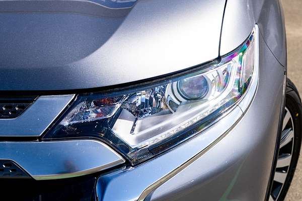 2021 Mitsubishi Outlander Ls 2.4P/Cvt
