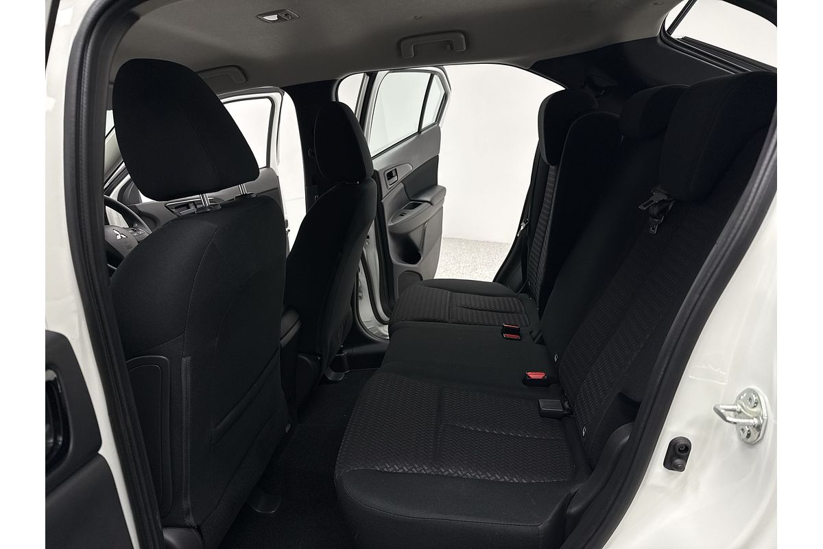 2023 Mitsubishi Eclipse Cross ES YB
