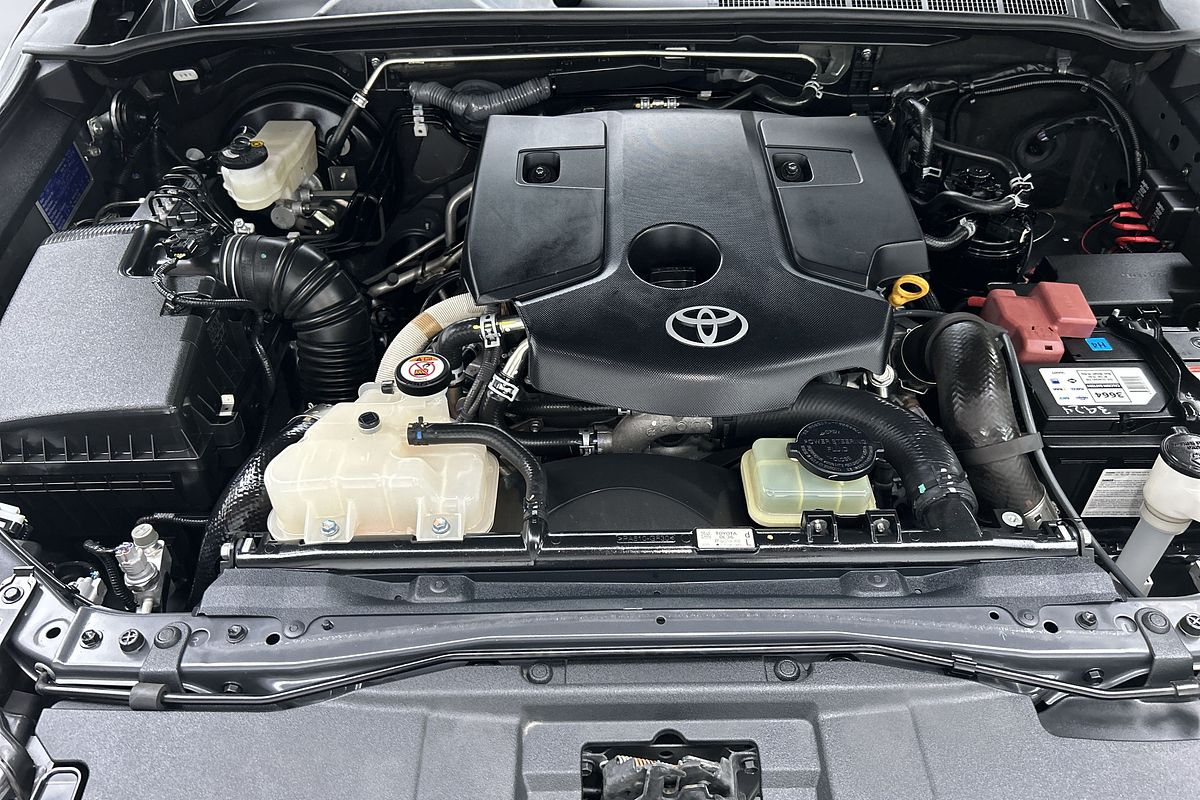 2020 Toyota Hilux SR5 GUN126R 4X4