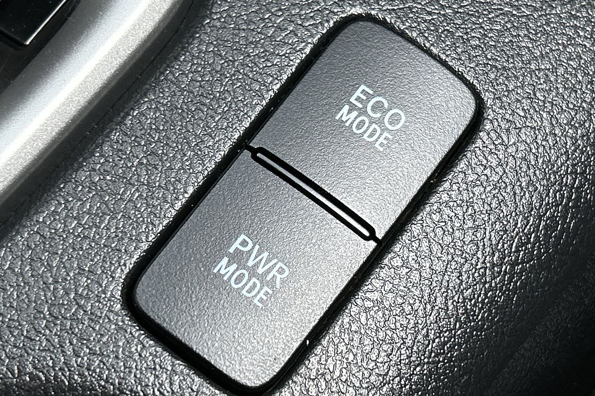 2020 Toyota Hilux SR5 GUN126R 4X4