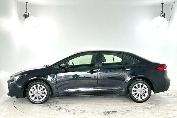 2020 Toyota Corolla SX MZEA12R