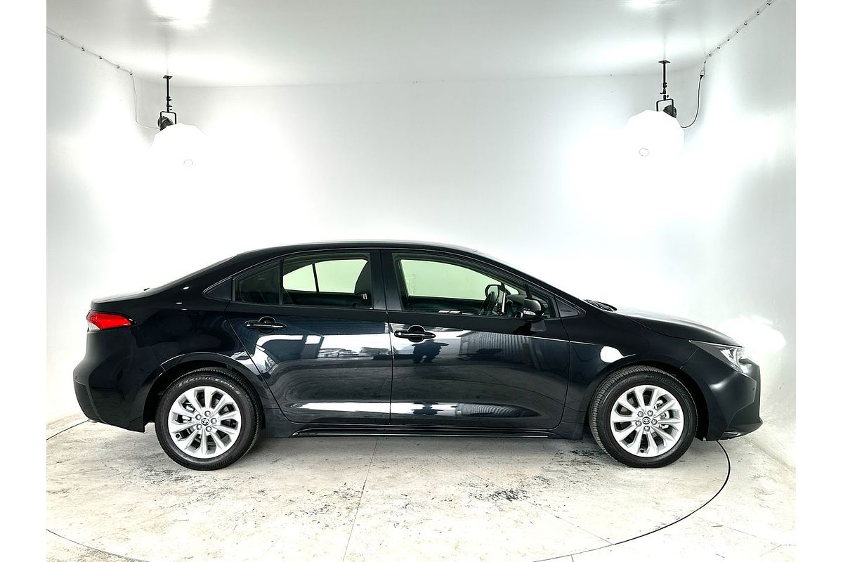 2020 Toyota Corolla SX MZEA12R