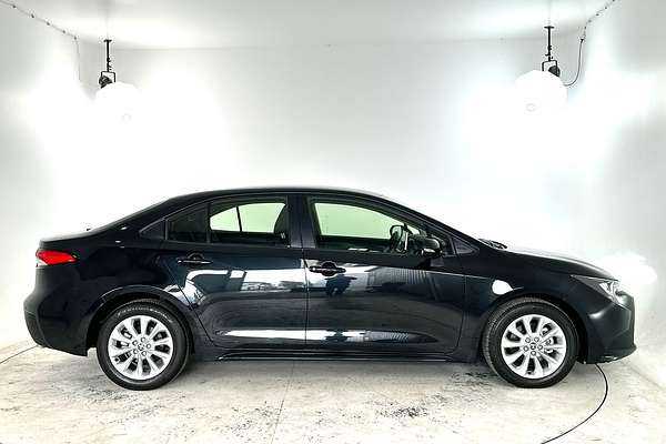 2020 Toyota Corolla SX MZEA12R