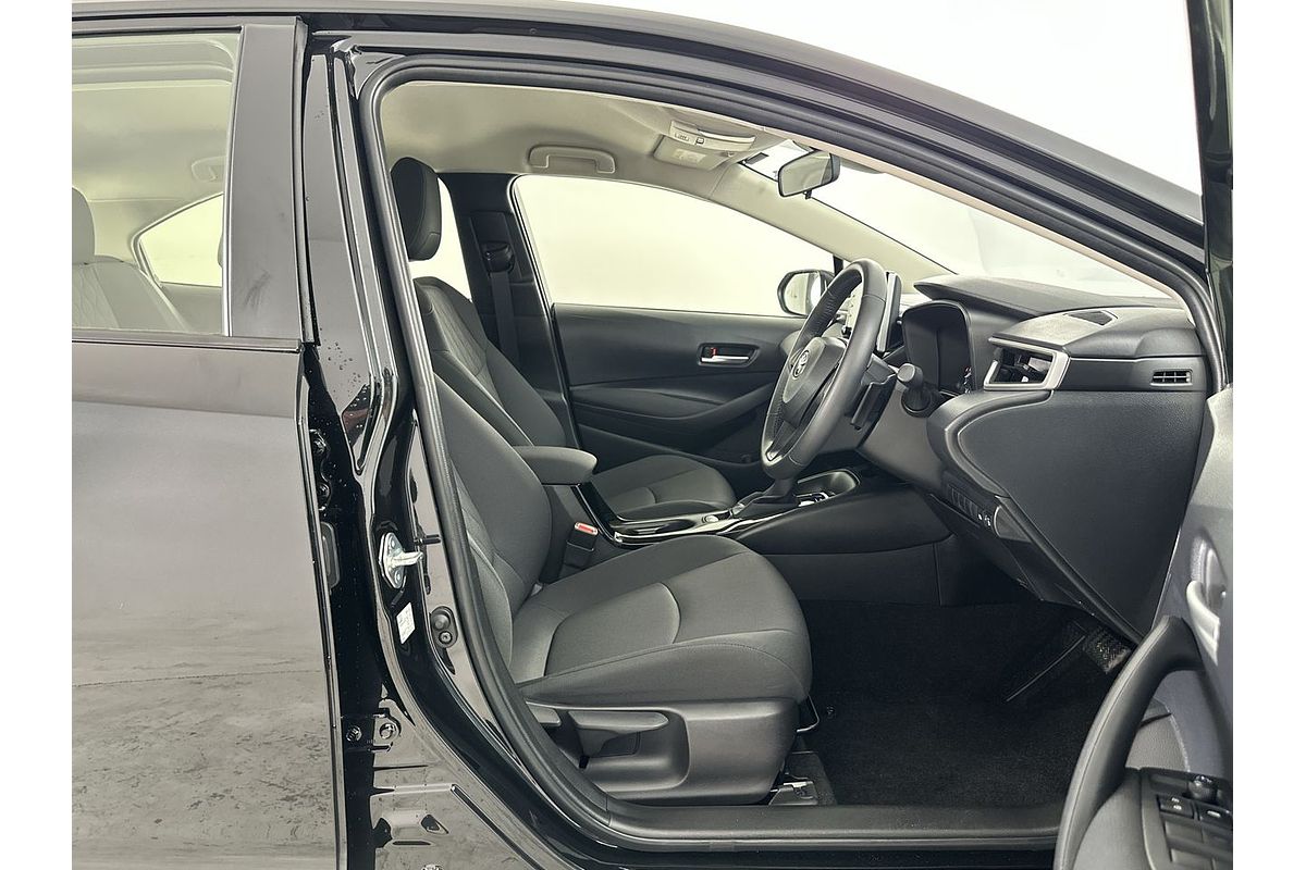2020 Toyota Corolla SX MZEA12R
