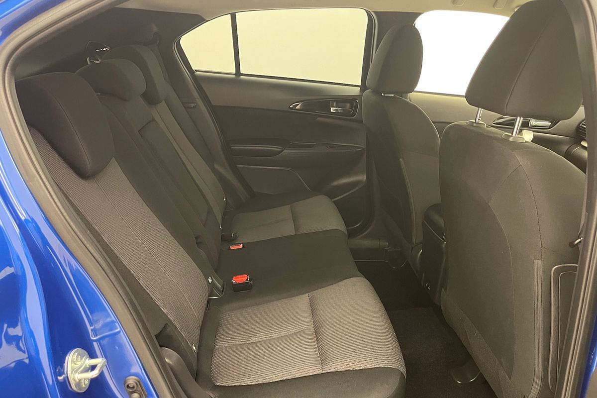 2024 Mitsubishi Eclipse Cross LS YB