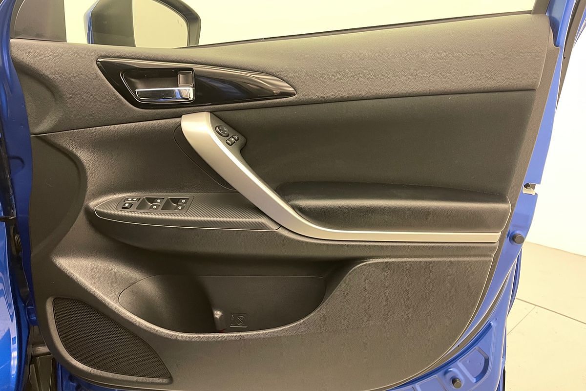 2024 Mitsubishi Eclipse Cross LS YB