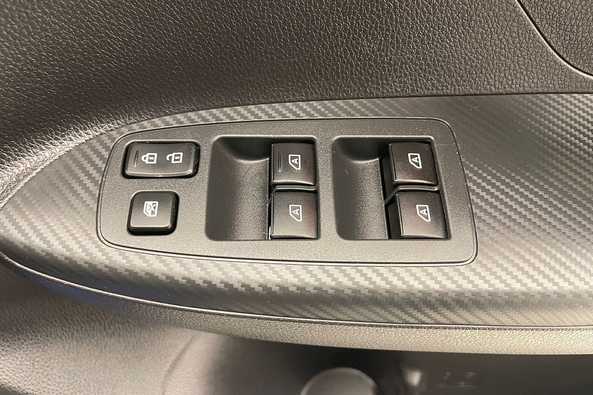 2024 Mitsubishi Eclipse Cross LS YB