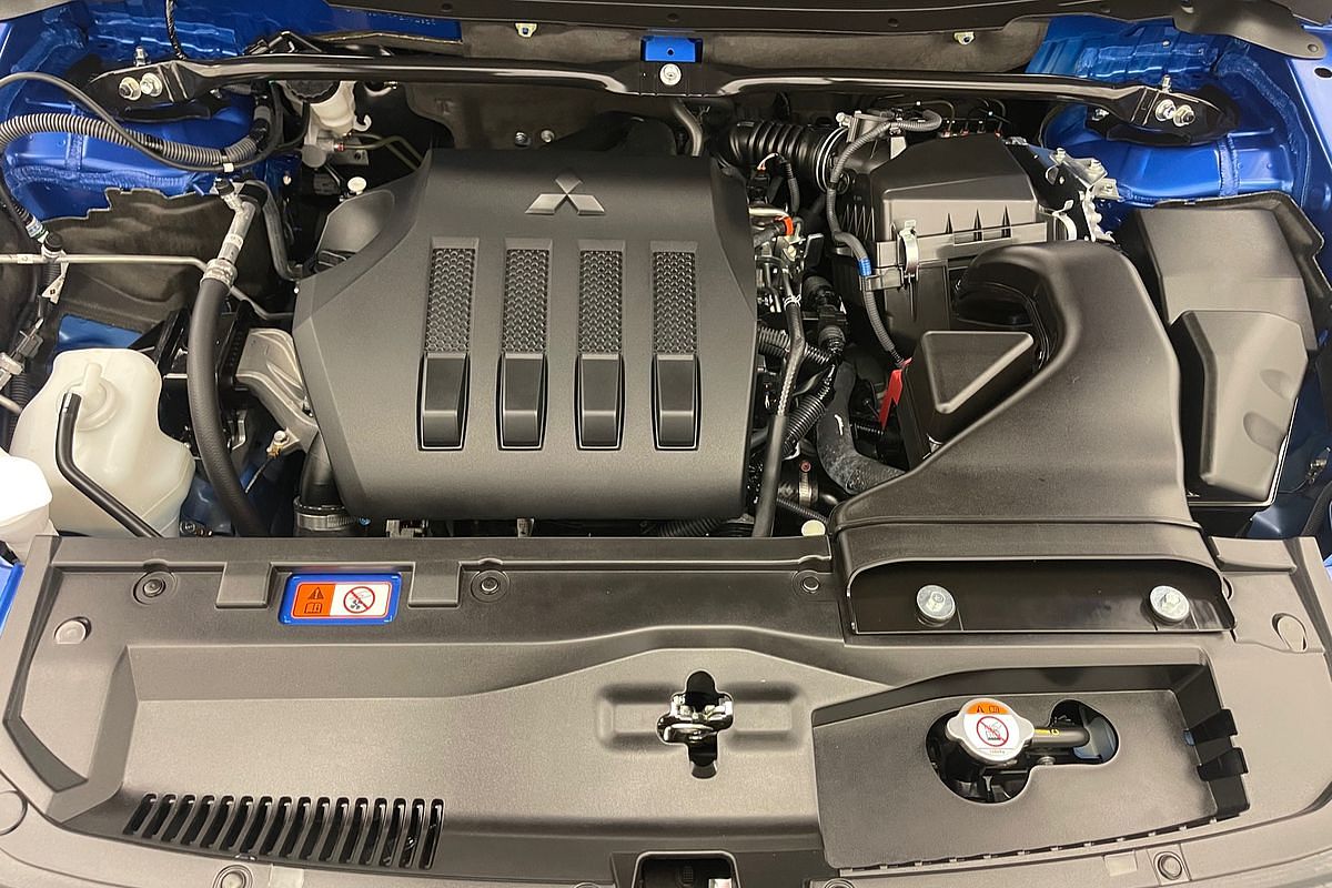 2024 Mitsubishi Eclipse Cross LS YB