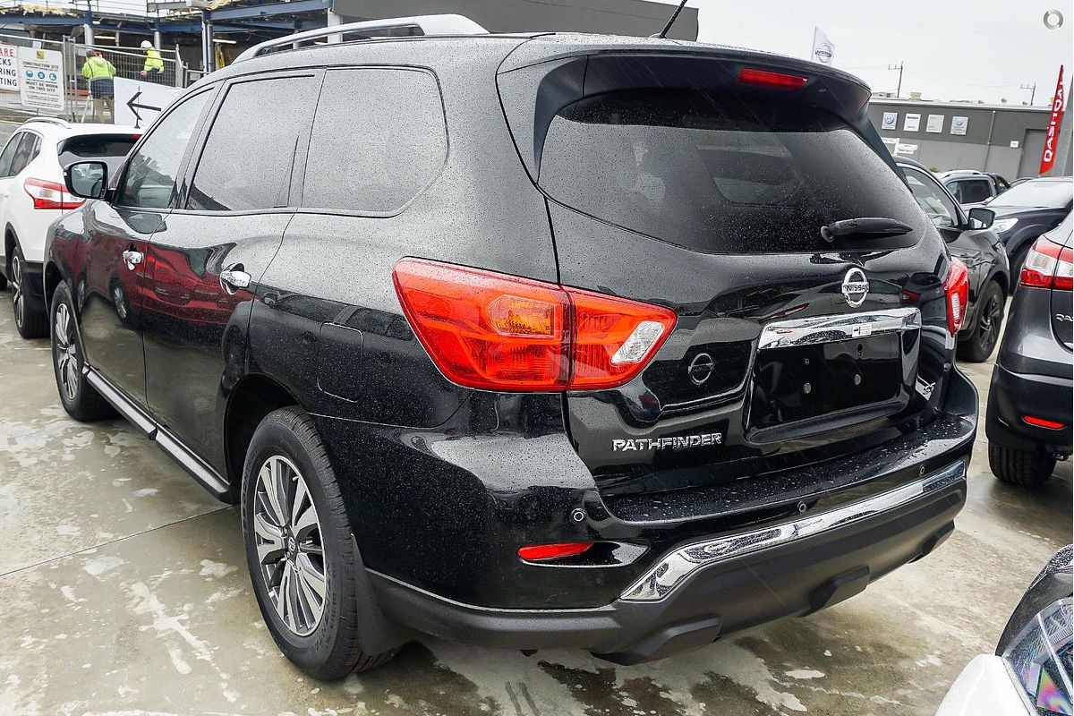 2017 Nissan Pathfinder ST R52 Series II