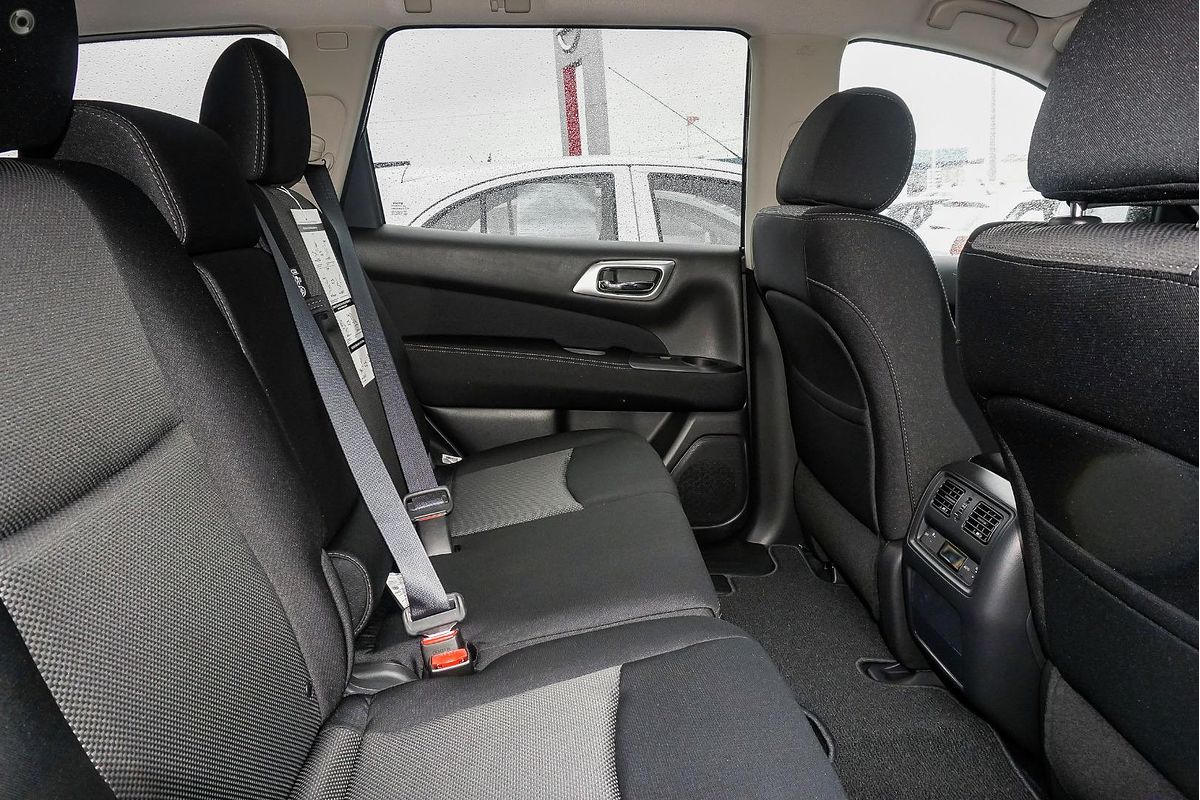 2017 Nissan Pathfinder ST R52 Series II