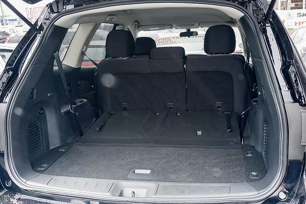 2017 Nissan Pathfinder ST R52 Series II