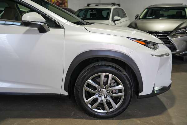 2017 Lexus NX NX200t Luxury AGZ10R