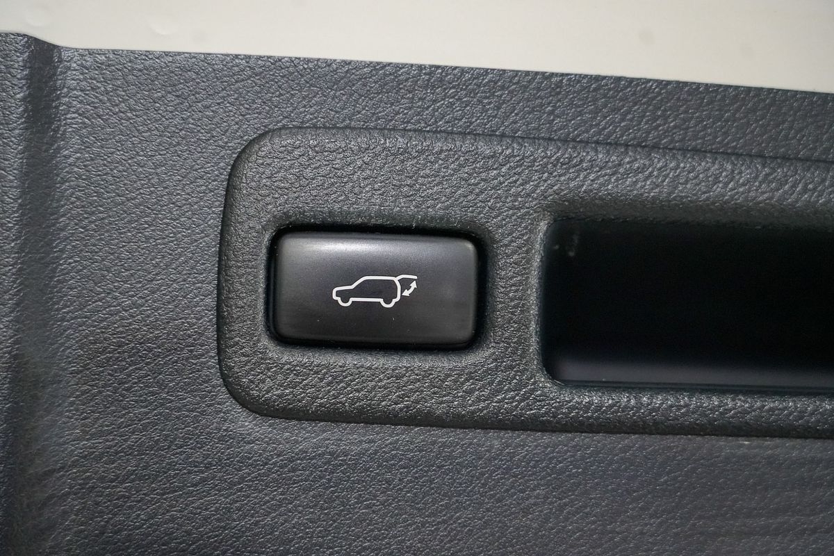 2017 Lexus NX NX200t Luxury AGZ10R