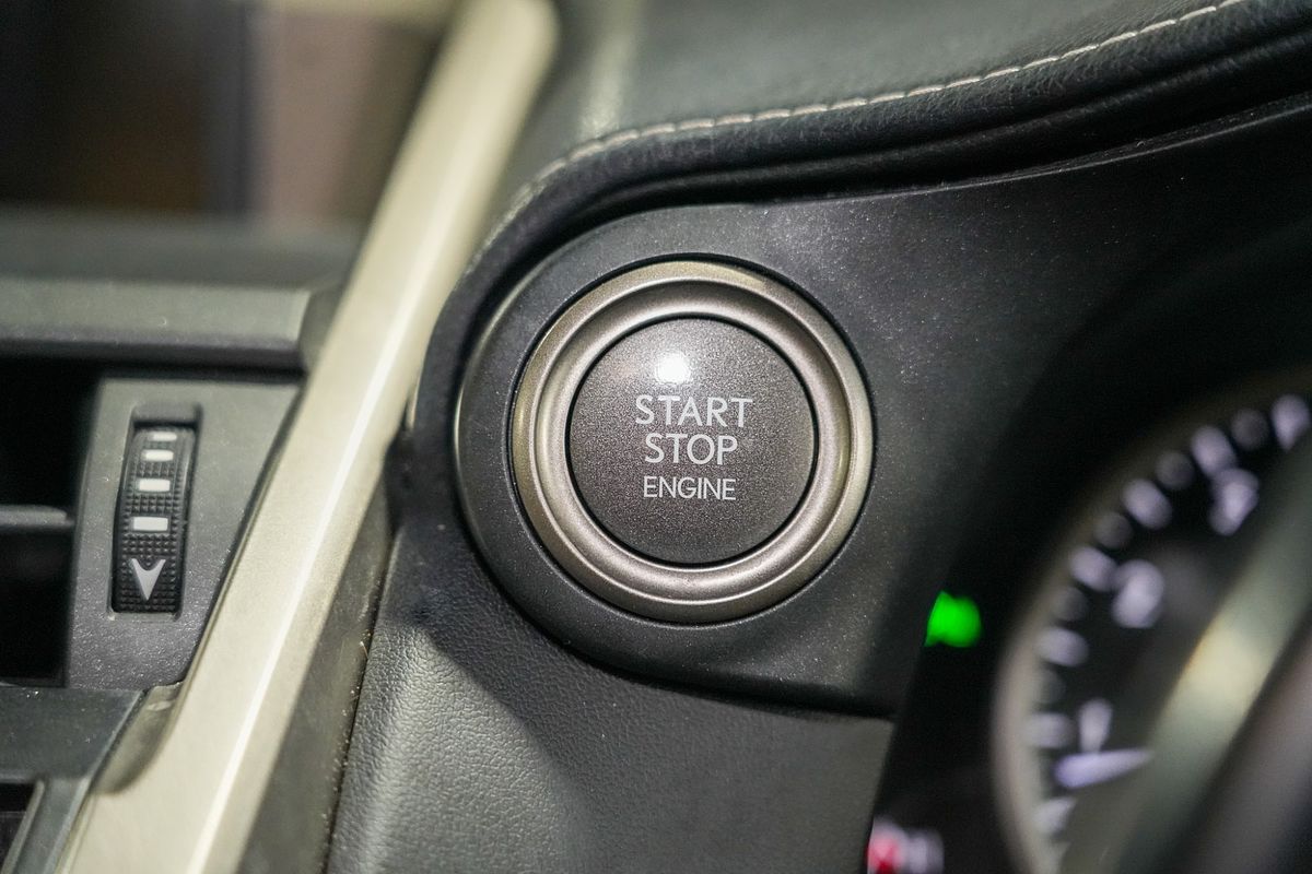 2017 Lexus NX NX200t Luxury AGZ10R